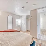 Stay Portland - Vibrant Portland Getaway, Chic Flat