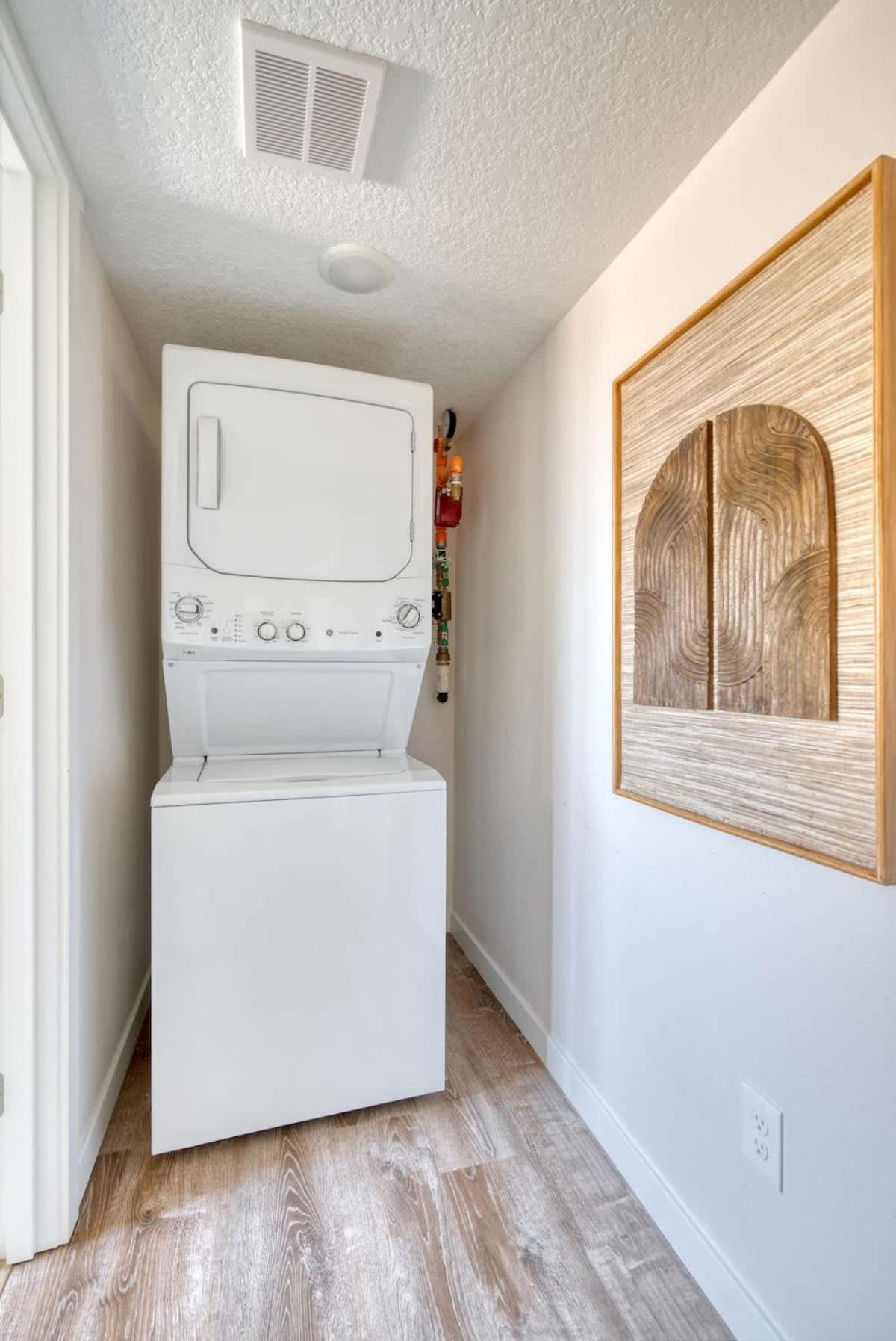 - Vibrant Getaway, Chic Flat *